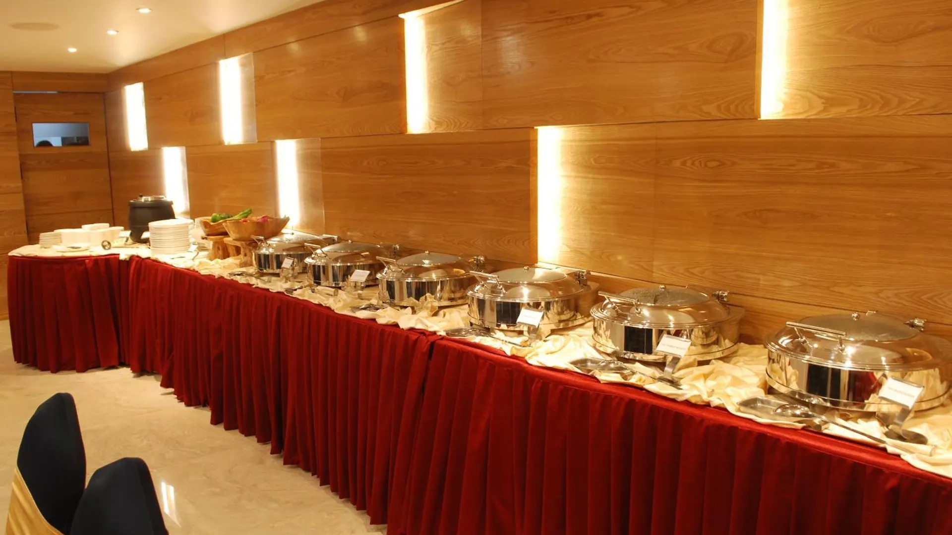 Glades Hotel Mohali 3*, Chandigarh